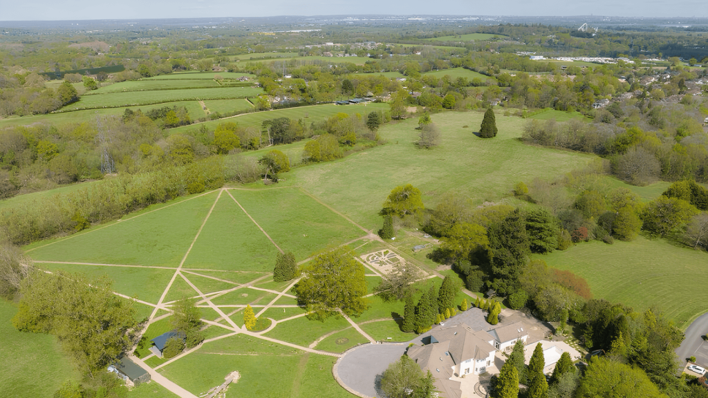 An expansive landscape exemplifies Green Belt openness, preserving uninterrupted views and natural separation from urban sprawl.