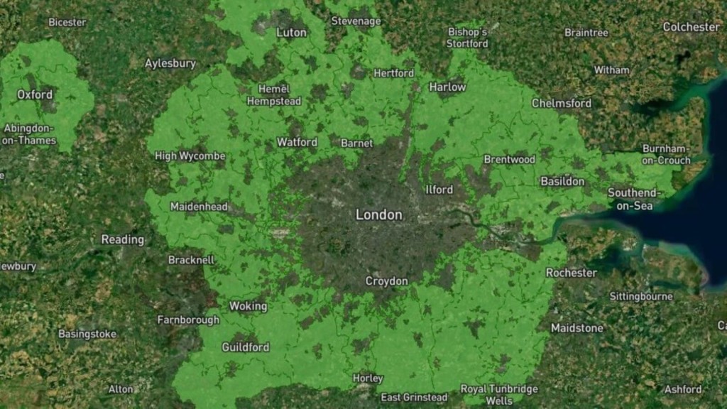 Satellite map showing the extent of the Metropolitan Green Belt surrounding London, highlighting areas impacted by Green Belt policy under the London Plan. London's Metropolitan Green Belt is spanning more than 500,000 hectares of land.