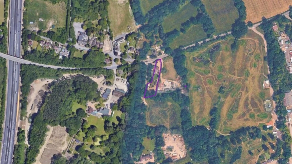 Shipley Bridge, Tandridge (Surrey) - approved development