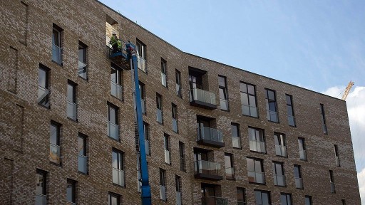 Contractors working on high rise new developments of a block of flat within Greenwich council