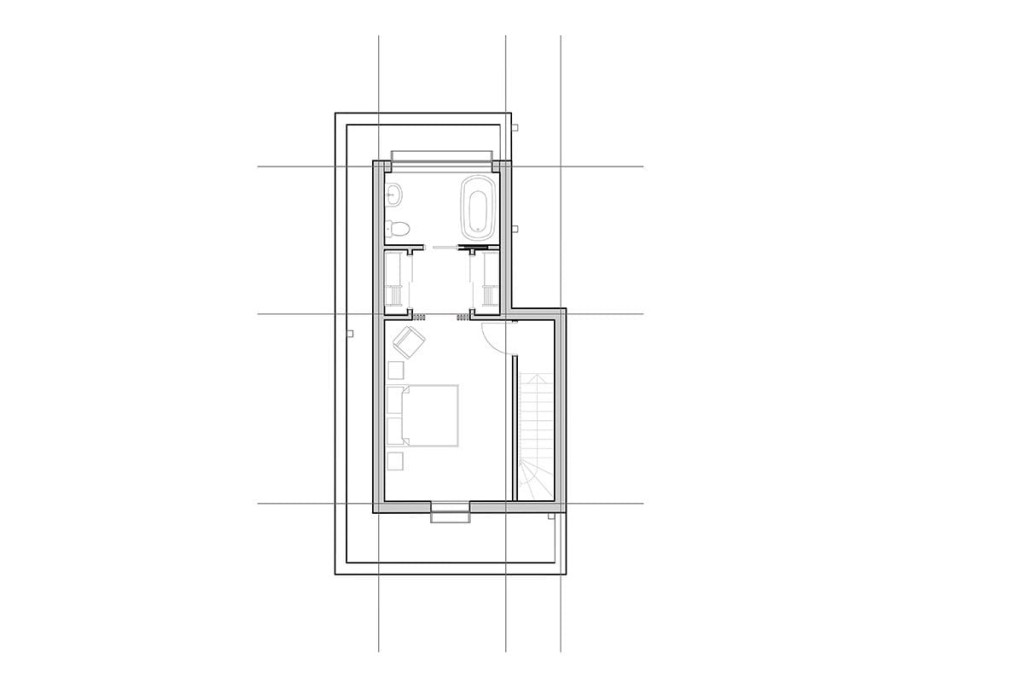 Layout plan for the first floor dedicated to a luxury and spacious master bedroom with a direct access to a en-suite bathroom and a walk-in closet